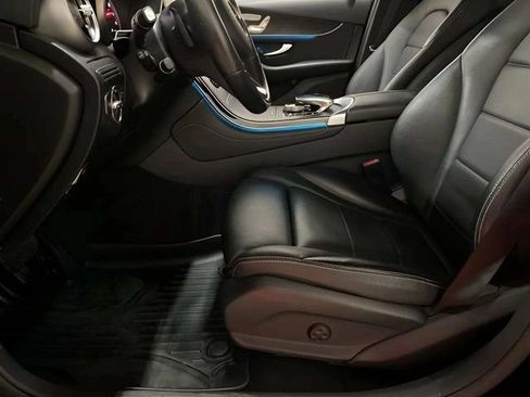 Used 2017 Mercedes-Benz GLC 300 4MATIC image 64