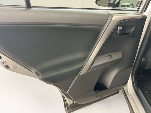 Used 2018 Toyota RAV4 LE w/ All Weather Liner Package AWD/4WD image 26