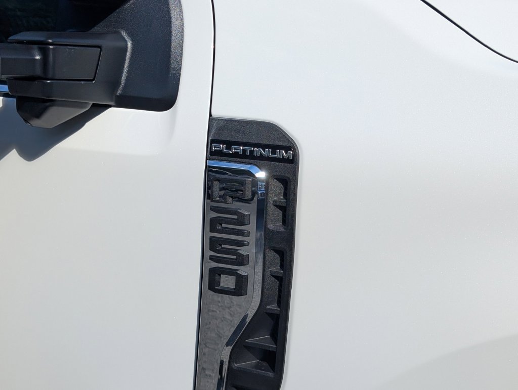 New 2027 Ford F250 Platinum w/ Platinum Plus Package AWD/4WD image 19