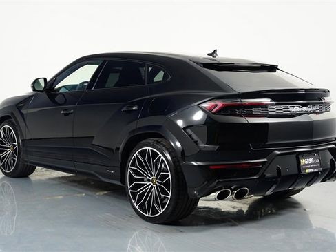 Used 2025 Lamborghini Urus SE image 20
