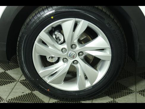 Used 2025 Buick Encore GX Preferred FWD image 9