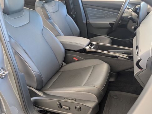 Used 2023 Volkswagen ID.4 Pro S image 22