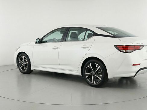 Used 2025 Nissan Sentra SV FWD image 6