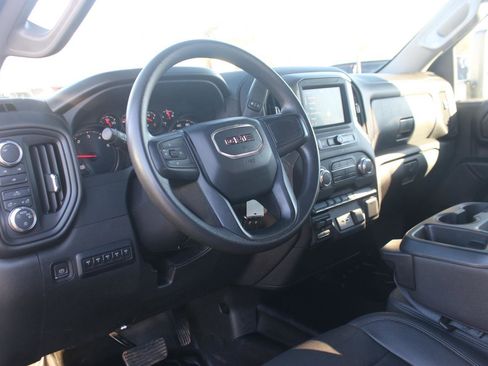 Used 2023 GMC Sierra 3500 Pro w/ Convenience Package image 18