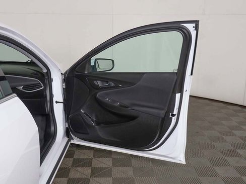 Used 2023 Chevrolet Malibu LT FWD image 17