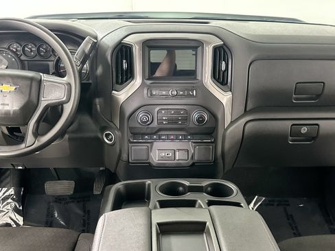 Used 2025 Chevrolet Silverado 1500 Custom RWD image 18