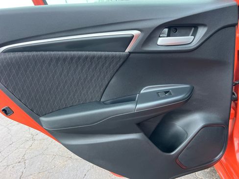 Used 2018 Honda Fit Sport image 12