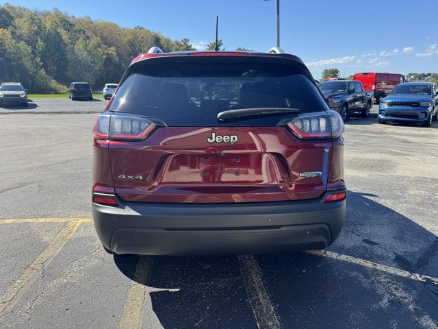 Used 2019 Jeep Cherokee Latitude Plus w/ Comfort/Convenience Group AWD/4WD image 4