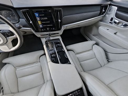 Used 2017 Volvo V90 T6 Cross Country AWD/4WD image 15