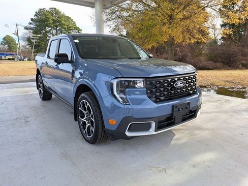 Used 2025 Ford Maverick Lariat w/ 4K Tow Package image 1