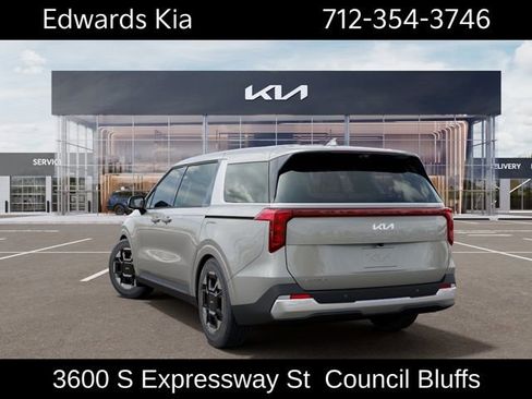 New 2026 Kia Carnival EX FWD image 5