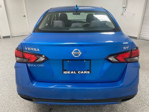 Used 2021 Nissan Versa SV image 6