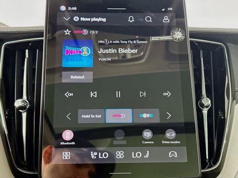 New 2026 Volvo XC60 T8 Ultra w/ Protection Package Premier image 15