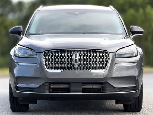 Used 2022 Lincoln Corsair FWD image 2