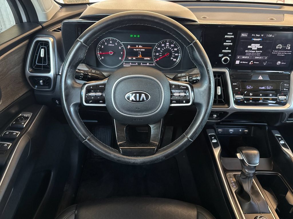 Used 2021 Kia Sorento EX FWD image 14