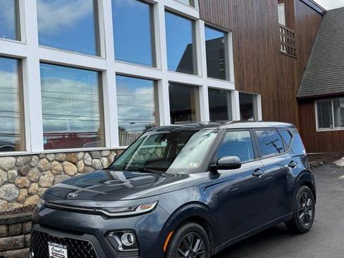Used 2020 Kia Soul EX image 25