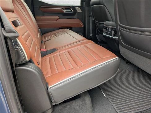 Used 2024 GMC Sierra 1500 Denali Ultimate image 17