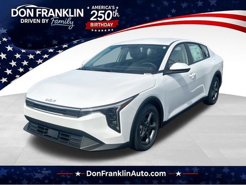 Certified 2026 Kia K4 FWD image 1