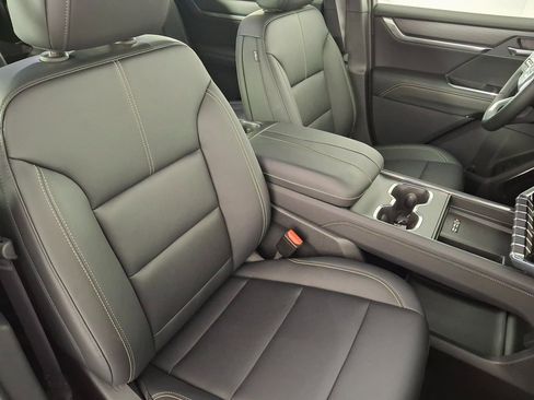 Used 2024 GMC Acadia Elevation w/ LPO, Floor Liner Package image 33