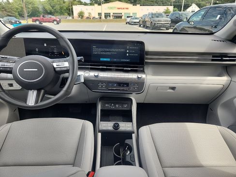 Certified 2024 Hyundai Kona Limited AWD/4WD image 9