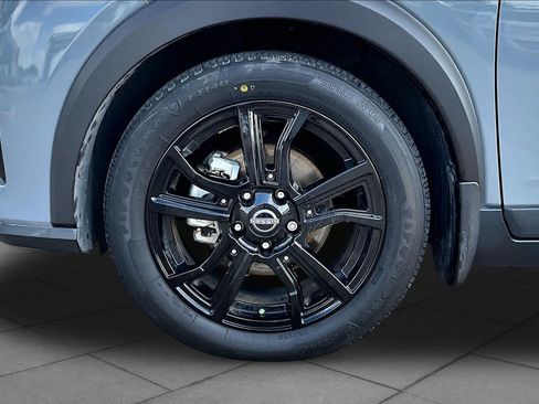 Certified 2023 Nissan Kicks SR FWD image 11