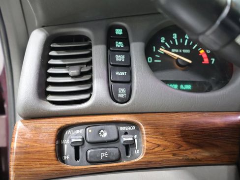 Used 2004 Buick Le Sabre Custom FWD image 26