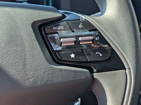 New 2026 Kia Niro LX FWD image 33