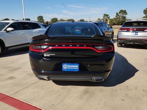 Used 2022 Dodge Charger SXT w/ Leather Interior Group image 6
