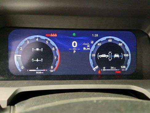Used 2024 Toyota Tacoma TRD Sport AWD/4WD image 14