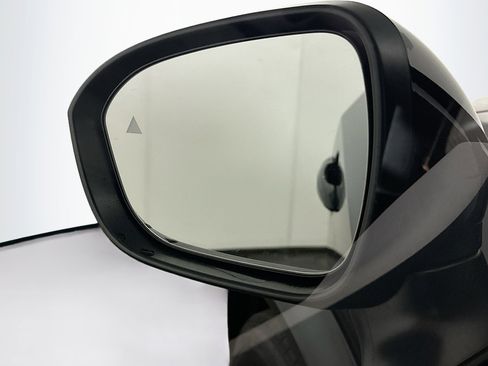 Used 2023 Nissan Ariya FWD image 33