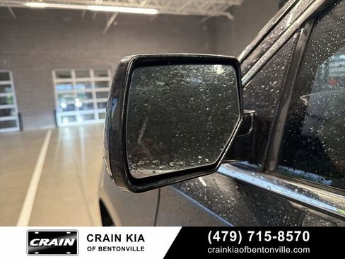 Used 2020 GMC Yukon SLT AWD/4WD image 13