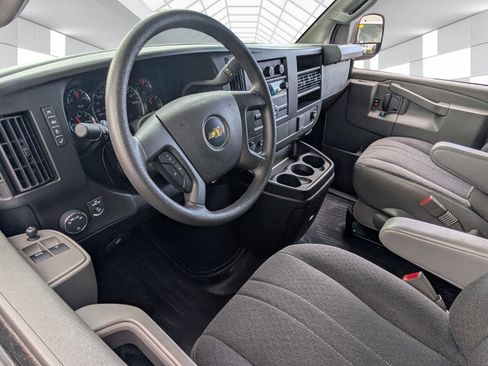 Used 2024 Chevrolet Express 2500 Work Van w/ Driver Convenience Package image 7