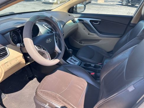 Used 2012 Hyundai Elantra GLS w/ Preferred Pkg 3 image 12