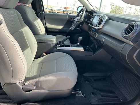 Used 2023 Toyota Tacoma SR5 AWD/4WD image 30