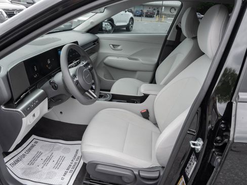 Used 2024 Hyundai Kona SE FWD image 19