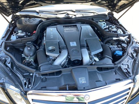 Used 2013 Mercedes-Benz E 63 AMG AMG Sedan image 23