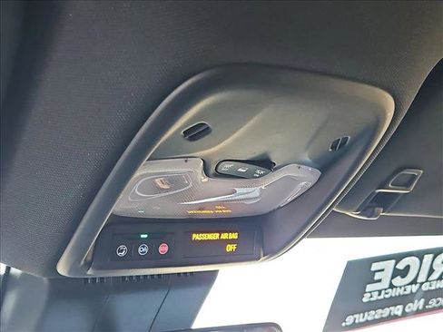 Used 2025 Chevrolet Colorado Trail Boss AWD/4WD image 20