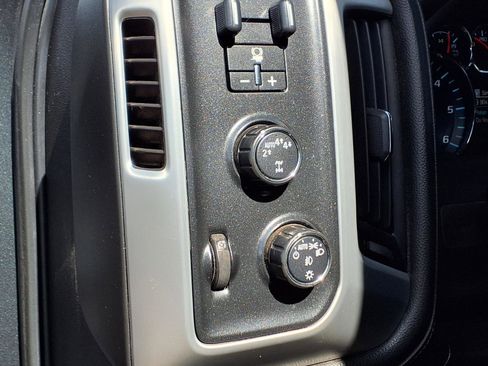Used 2018 GMC Sierra 1500 SLT w/ SLT Premium Package AWD/4WD image 18