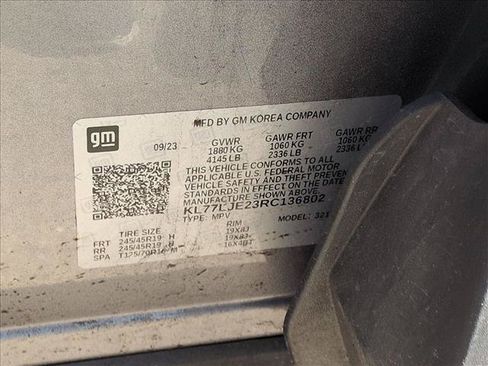 Used 2024 Chevrolet Trax RS w/ Sunroof Package FWD image 15