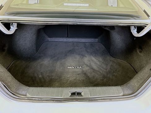 Used 2024 Nissan Sentra SV image 24