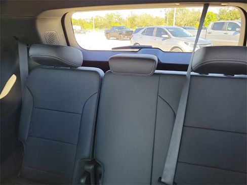 Certified 2025 Buick Enclave Preferred image 10