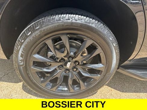 Certified 2023 Cadillac Escalade Premium Luxury w/ LPO, Radiant Package RWD image 4