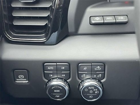 Certified 2024 GMC Sierra 1500 AT4 w/ Technology Package image 23