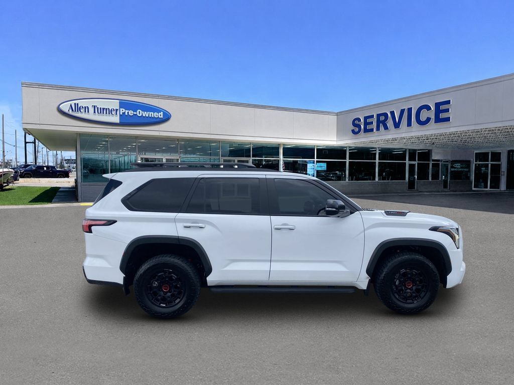 Used 2025 Toyota Sequoia TRD Pro AWD/4WD image 9