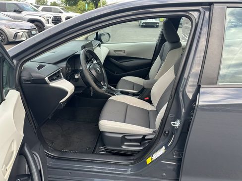 Used 2024 Toyota Corolla LE FWD image 12