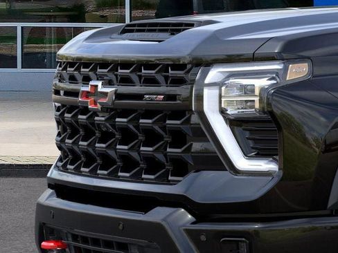 New 2026 Chevrolet Silverado 2500 ZR2 image 13