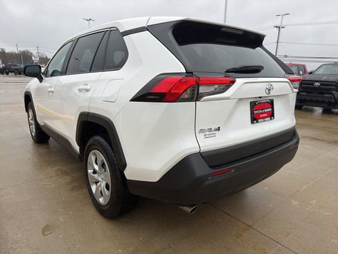 Used 2023 Toyota RAV4 LE image 6