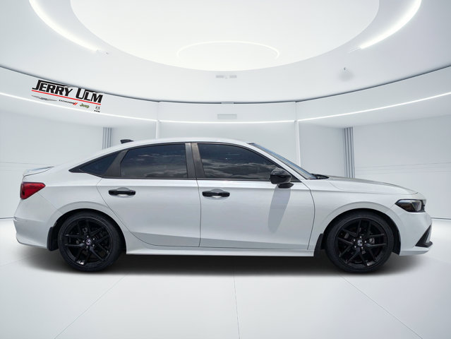 Used 2022 Honda Civic Sport image 2