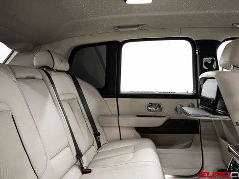 Used 2021 Rolls-Royce Cullinan image 37