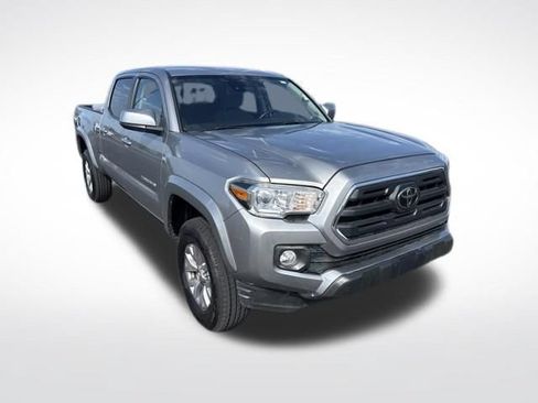 Used 2019 Toyota Tacoma TRD Sport AWD/4WD image 7